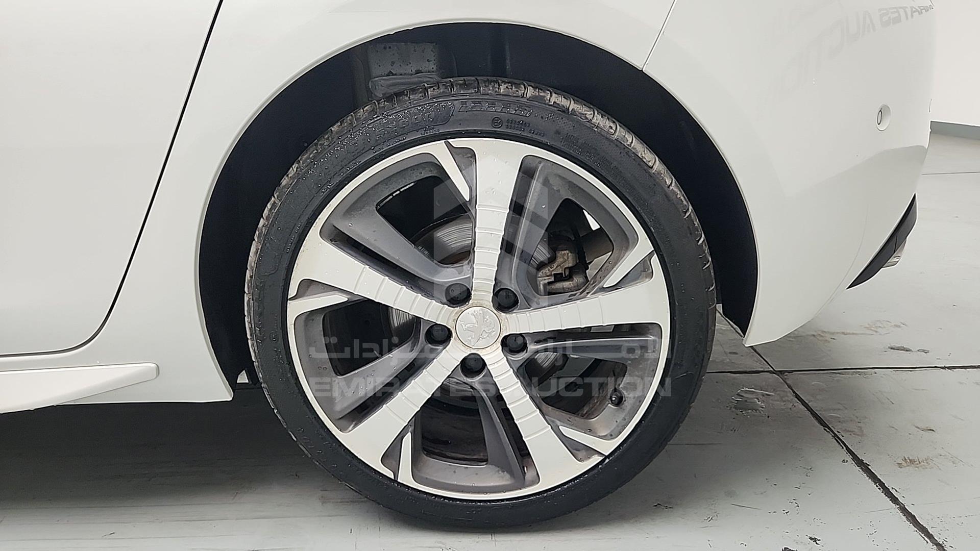 2016 PEUGEOT 308 VIN: VF3L35GY0GS001196