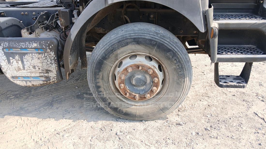 رينو 440 2014 — الإطار الأمامي الأيمن — صورة 33
