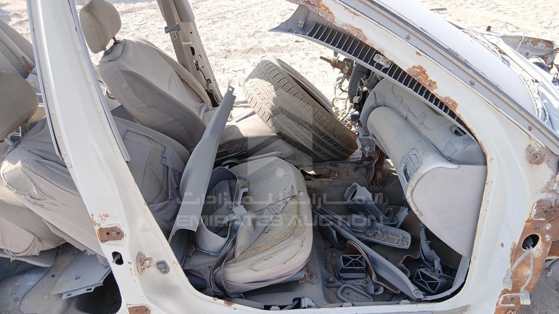 2001 Nissan Sunny — Front Right Door — Photo 20