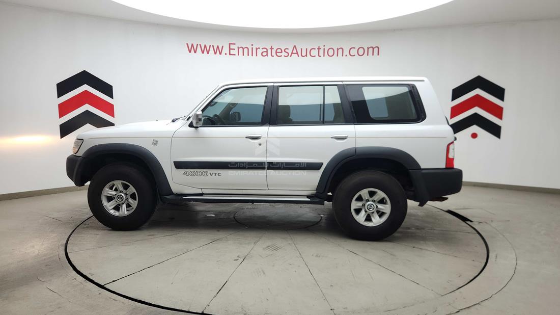 2002 Nissan Patrol — Left Full View — Photo 35