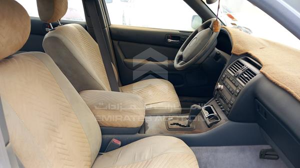 JT8BH22F6T0061290 Lexus LS400