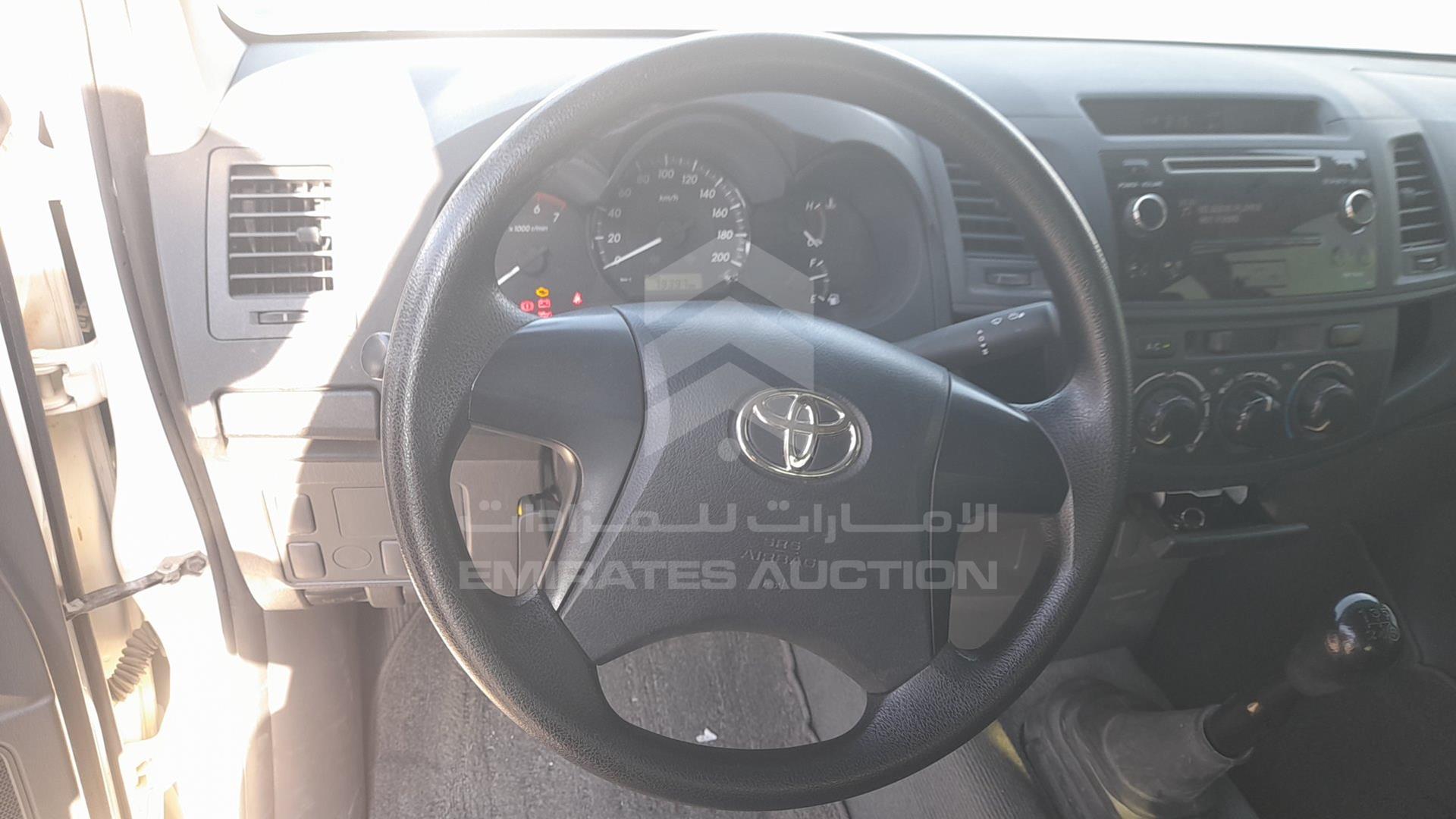 2014 TOYOTA HILUX VIN: MR0EX12GXE2346815