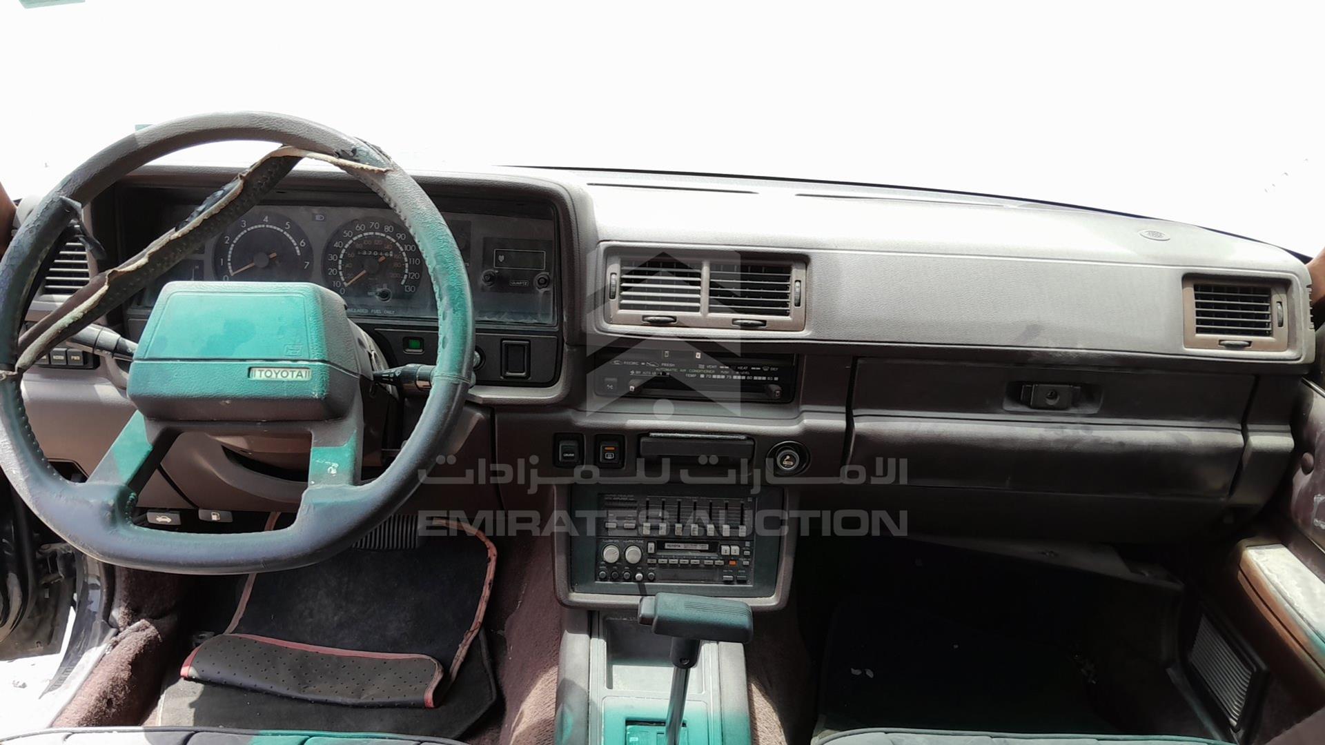 1984 TOYOTA CRESSIDA VIN: JT2MX63E8E0062981