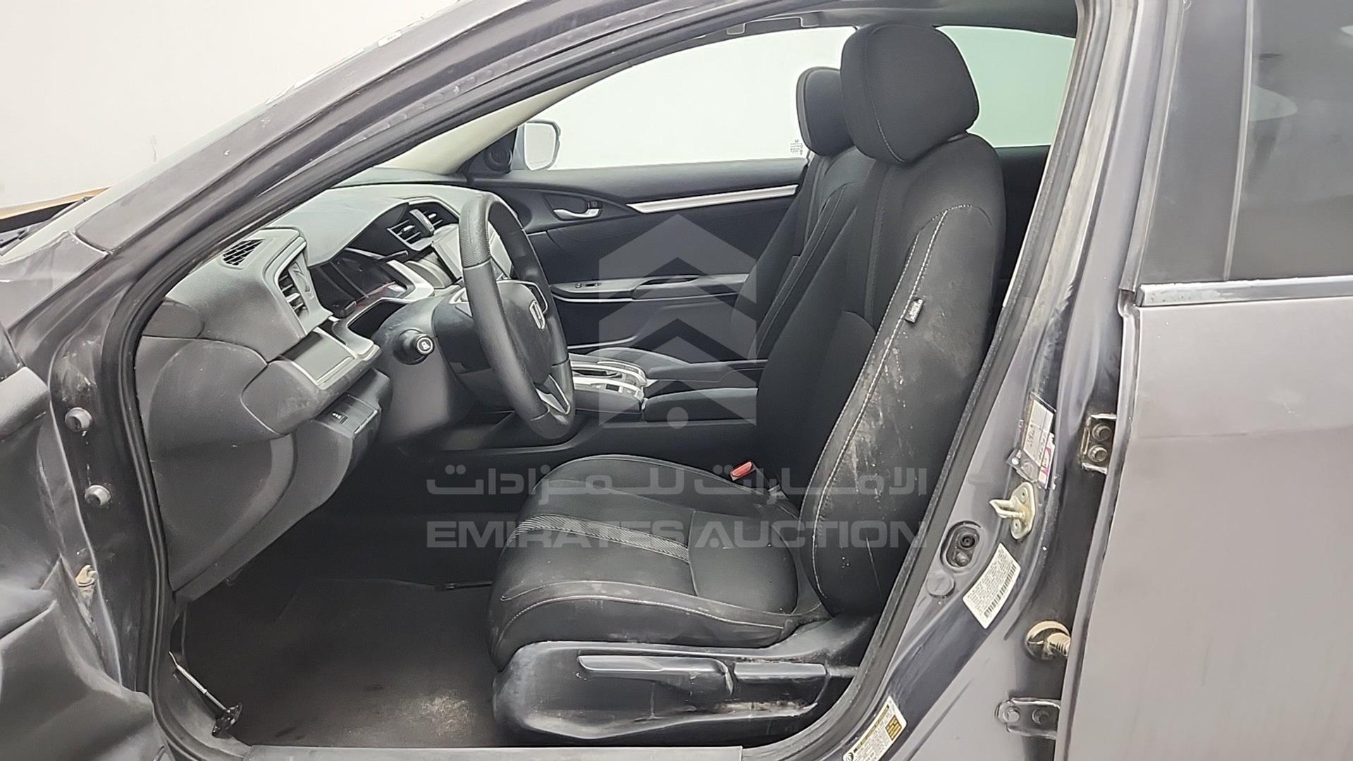 2018 HONDA CIVIC VIN: 2HGFC2F70JH592807