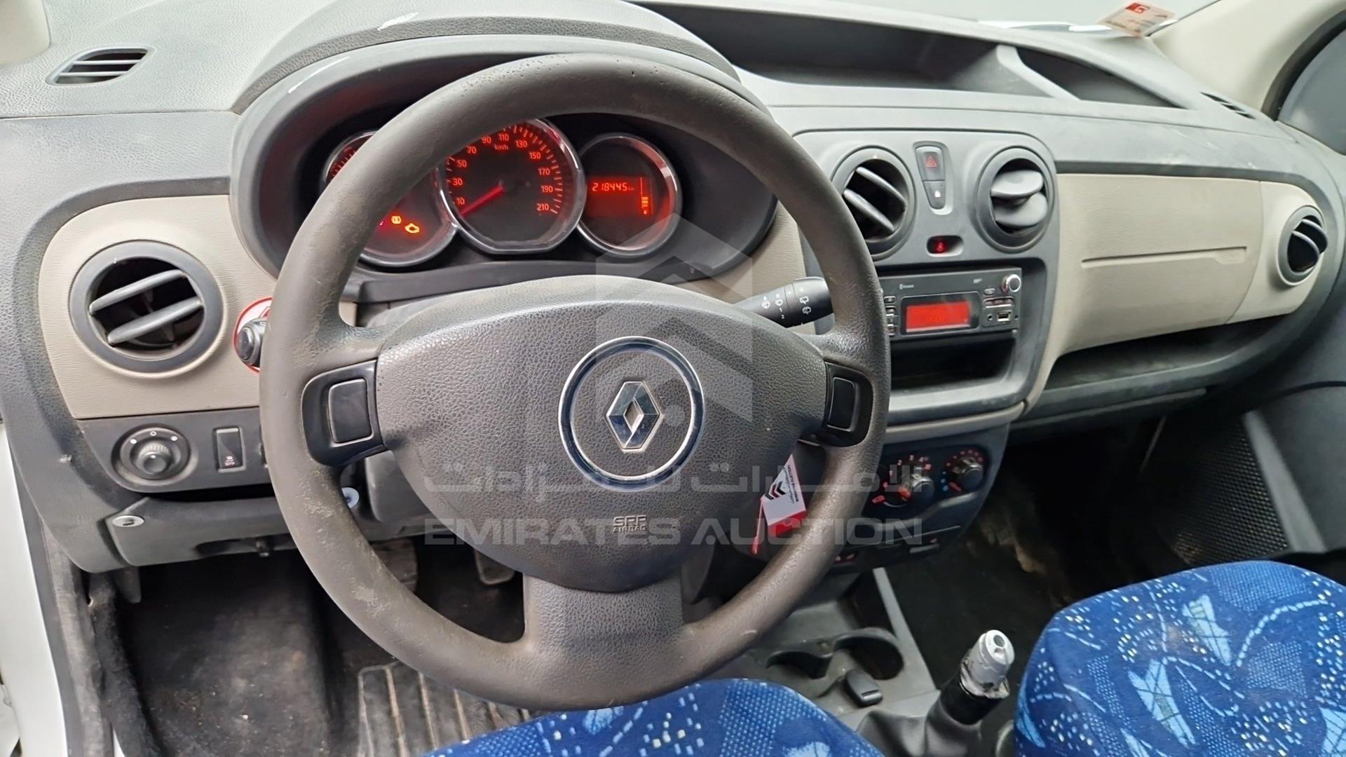 2017 RENAULT DOKKER VIN: VF18SRB46HG533781