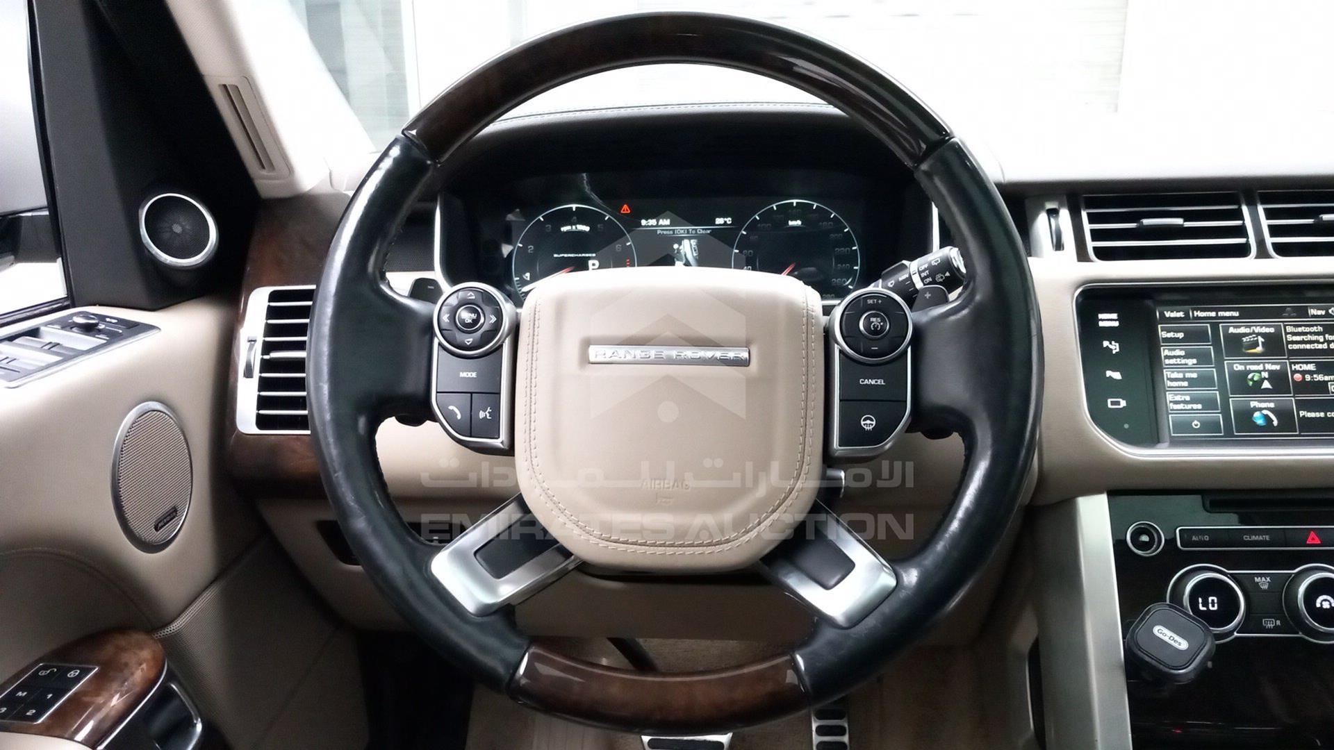 2014 RANGE ROVER VOGUE VIN: SALGA2EF7EA168832