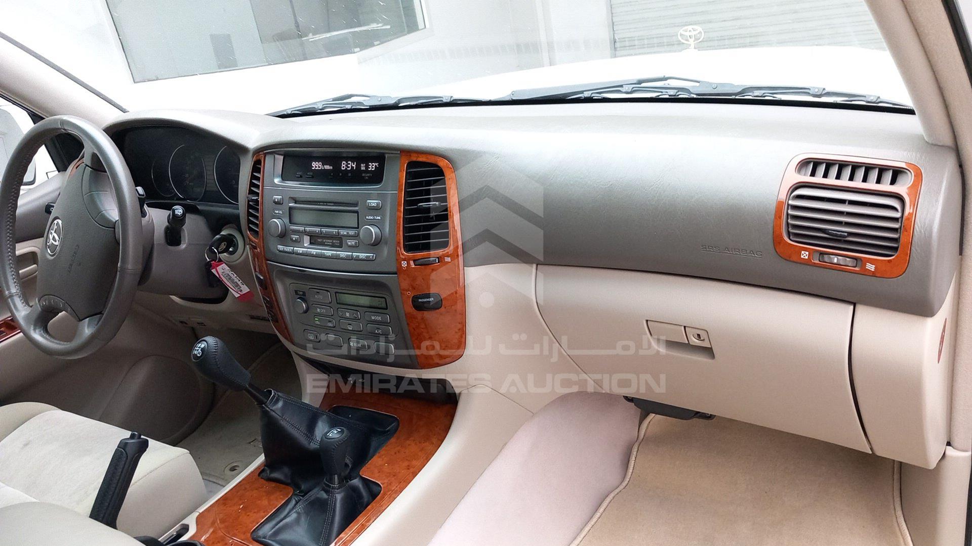 2004 TOYOTA LAND CRUISER VIN: JTEHT05J442060123