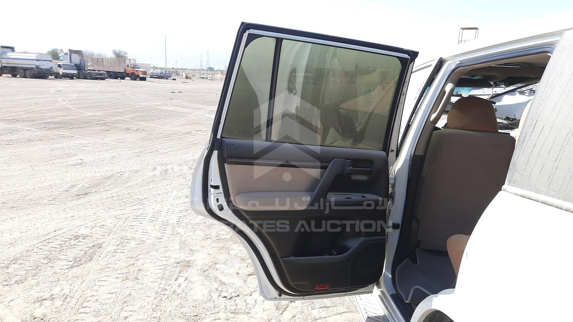 2008 TOYOTA LAND CRUISER VIN: JTMHT09J885006973