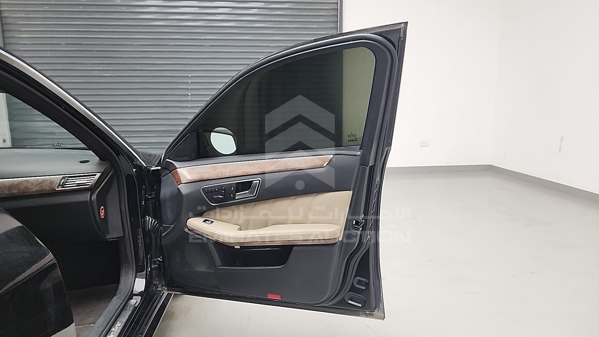 2012 MERCEDES E350 VIN: WDDHF5KB1CA554231