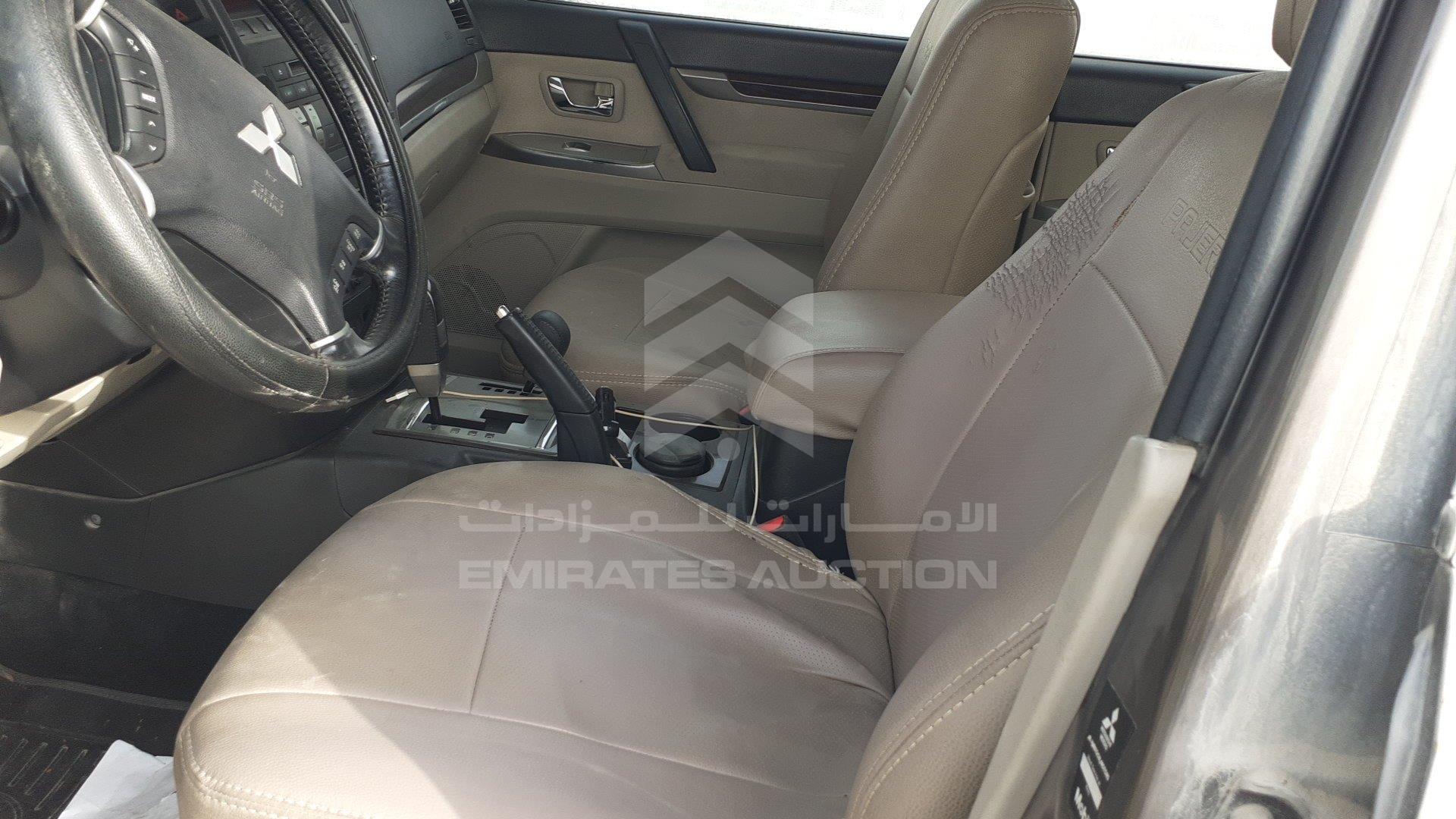 JMYLRV95WDJ708656 - 2013 Mitsubishi Pajero - #351548
