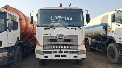 2009 Hino 700