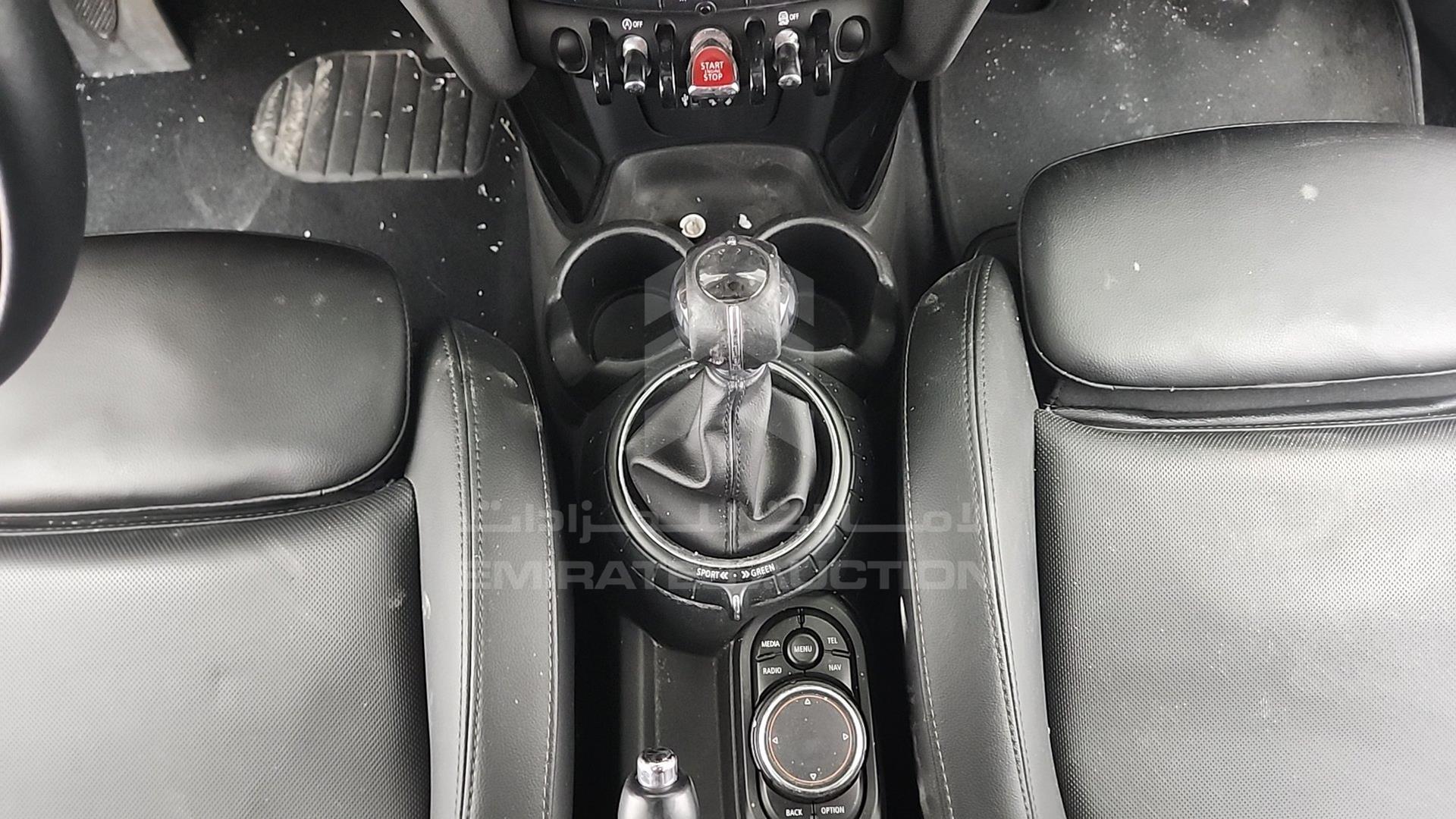 2015 MINI COOPER VIN: WMWXU3C5XFT892192