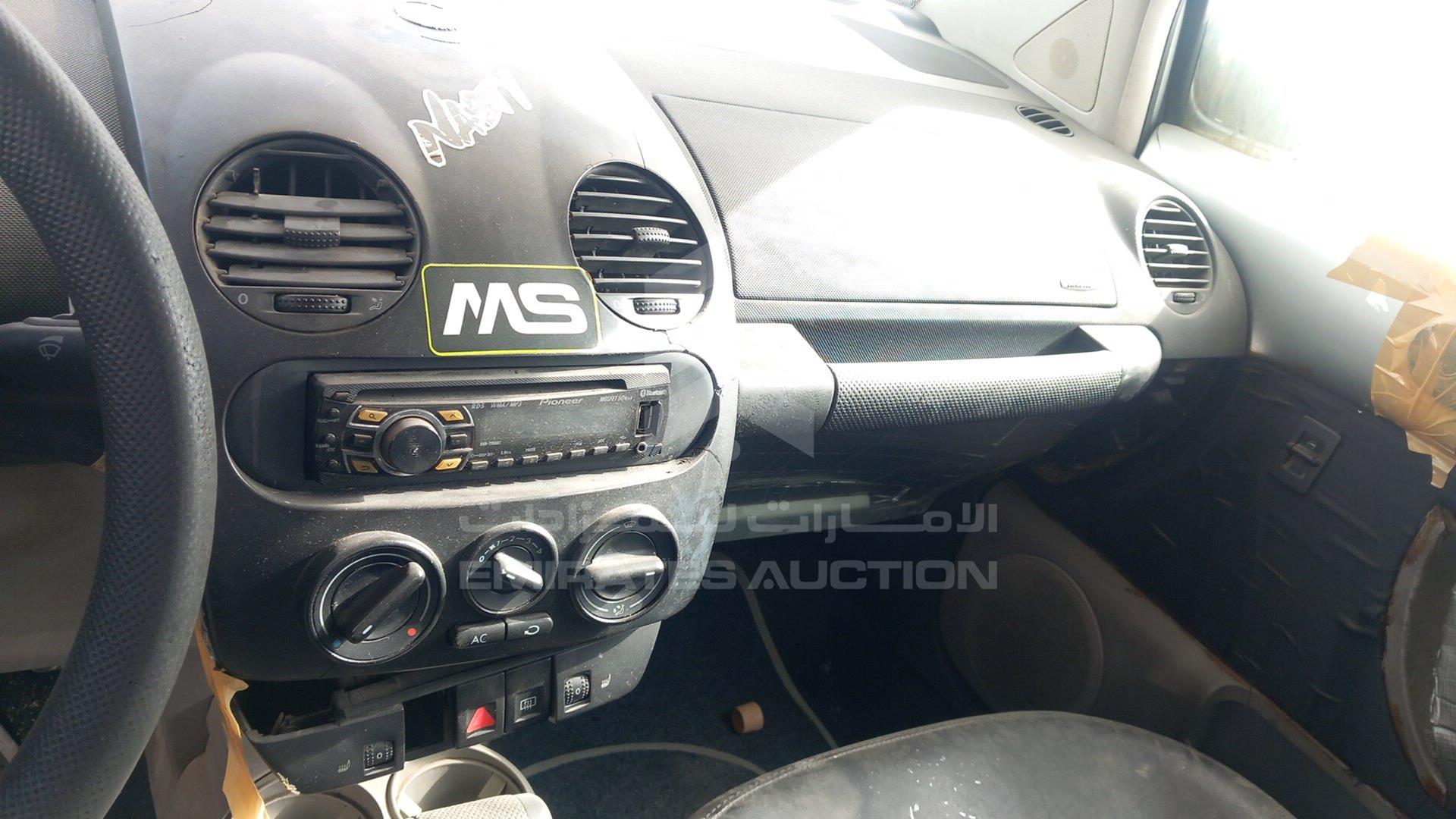 2002 VOLKSWAGEN BEETLE VIN: 3VWCK21C82M407055