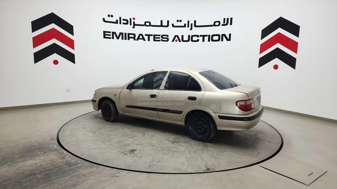 نيسان صني 2002 — الجانب الأيسر — صورة 40