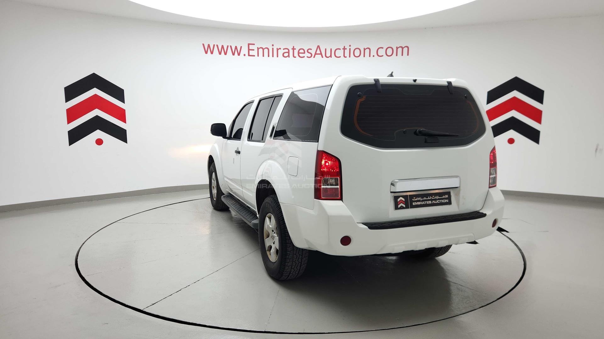 2015 NISSAN PATHFINDER VIN: VSKLR11A9FA581435