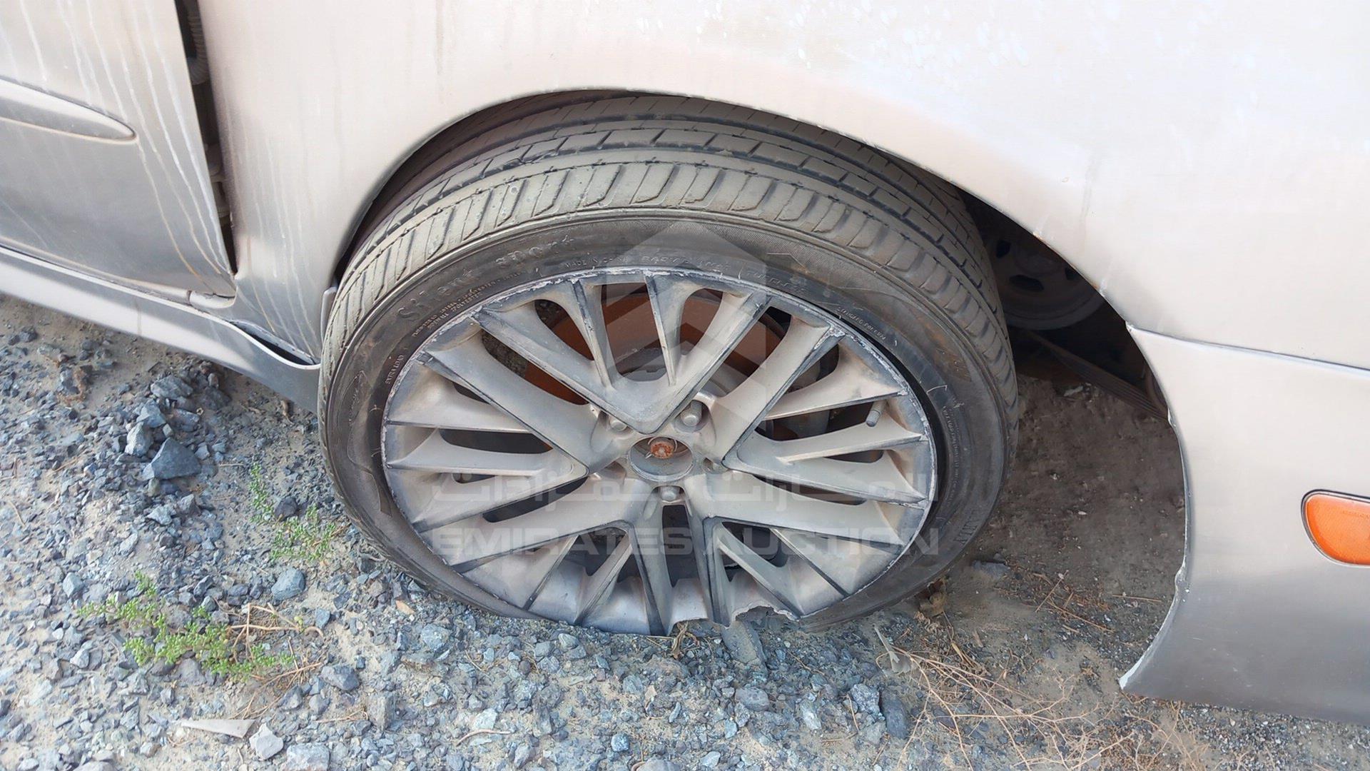 2001 INFINITI I 30 VIN: JNKCA31A41T009852