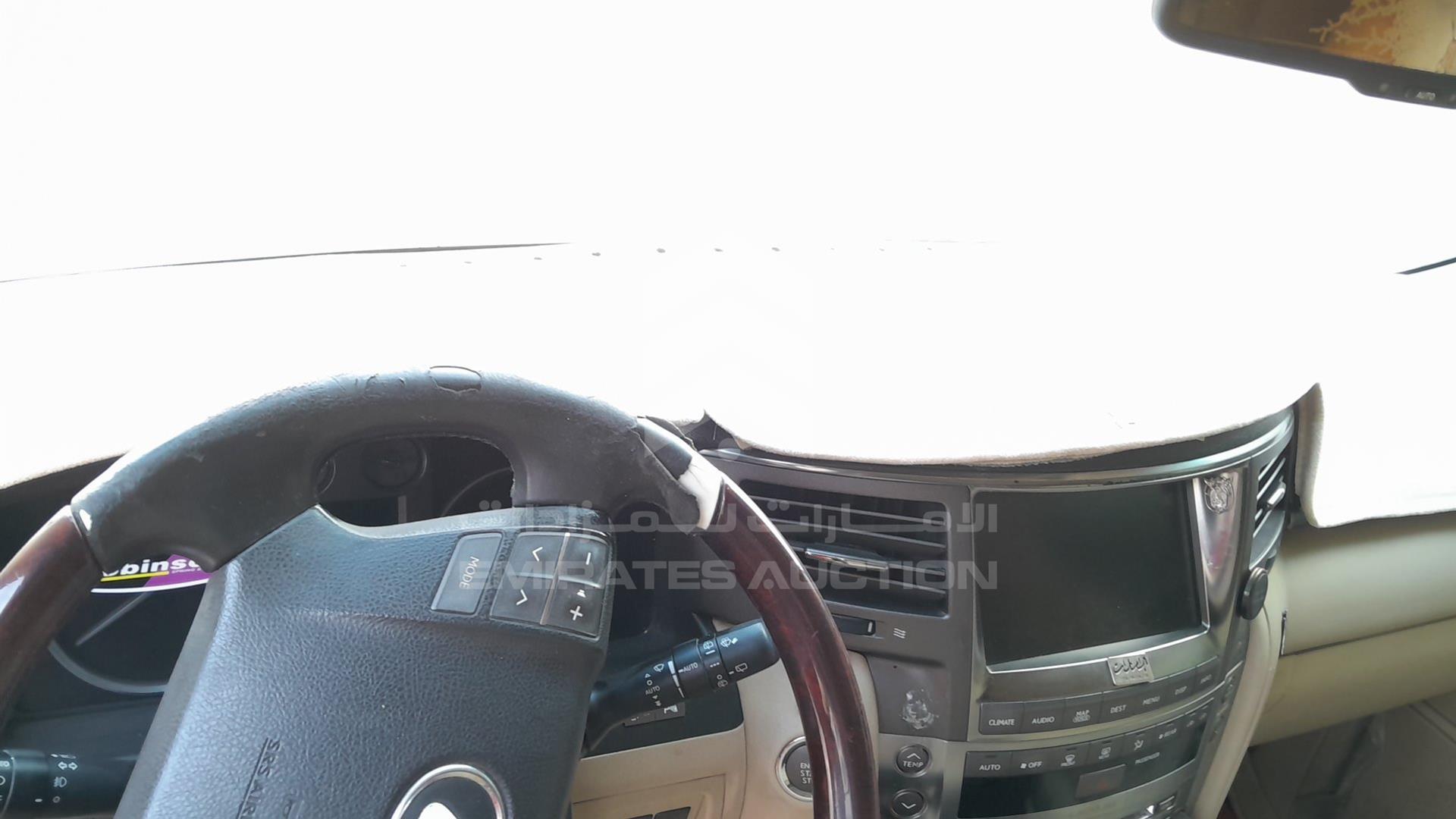 2009 LEXUS LX 570 VIN: JTJHY00W994024879