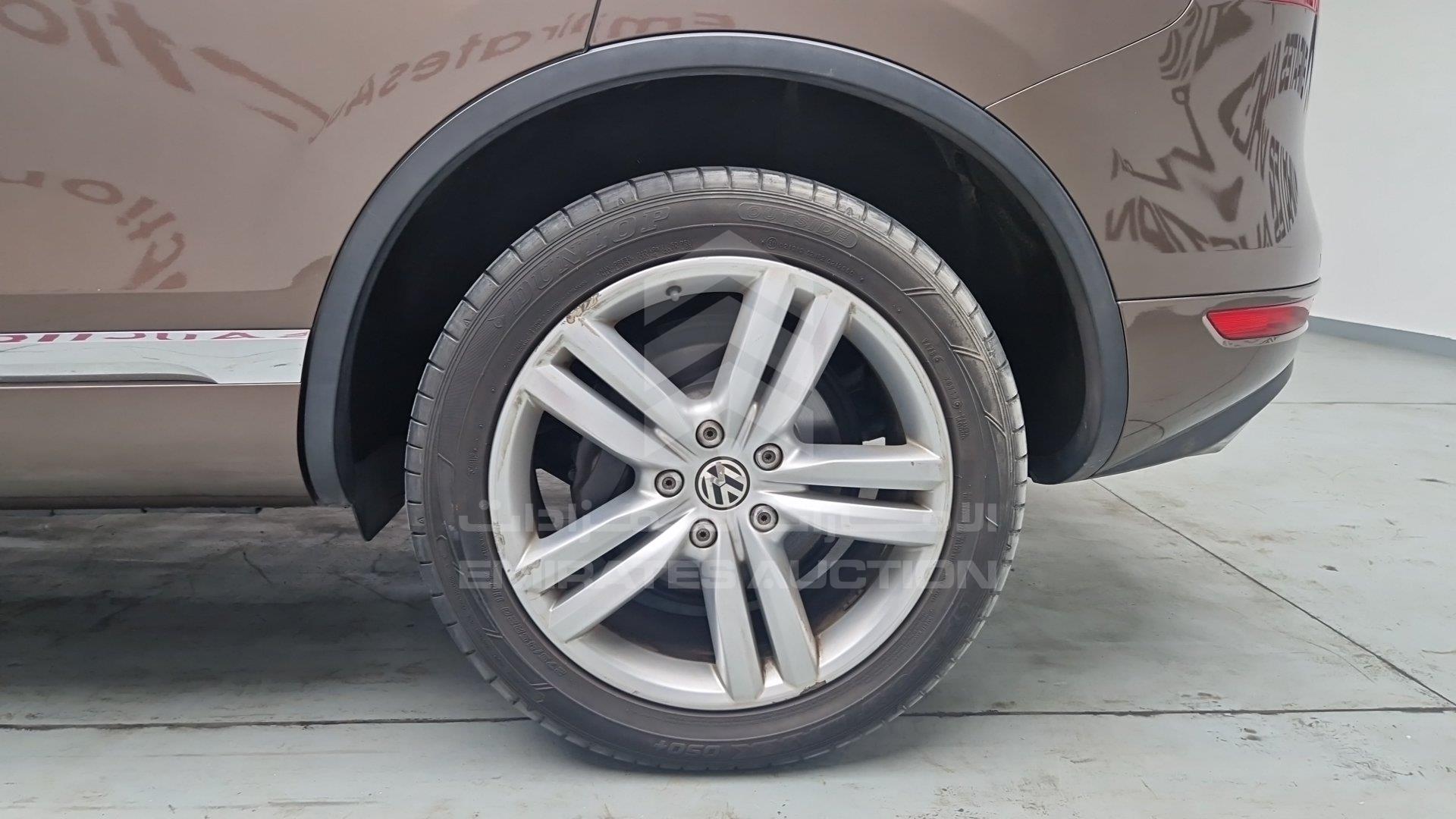 WVGBC37P4CD065642 - 2012 Volkswagen Touareg - #507553