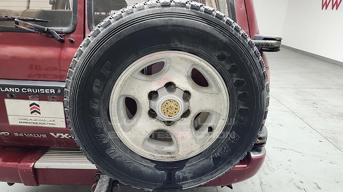 Toyota Land Cruiser — Spare Tyre — Photo 22