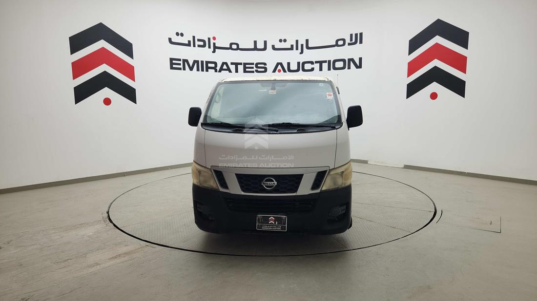 2015 Nissan Urvan — 360-degree view