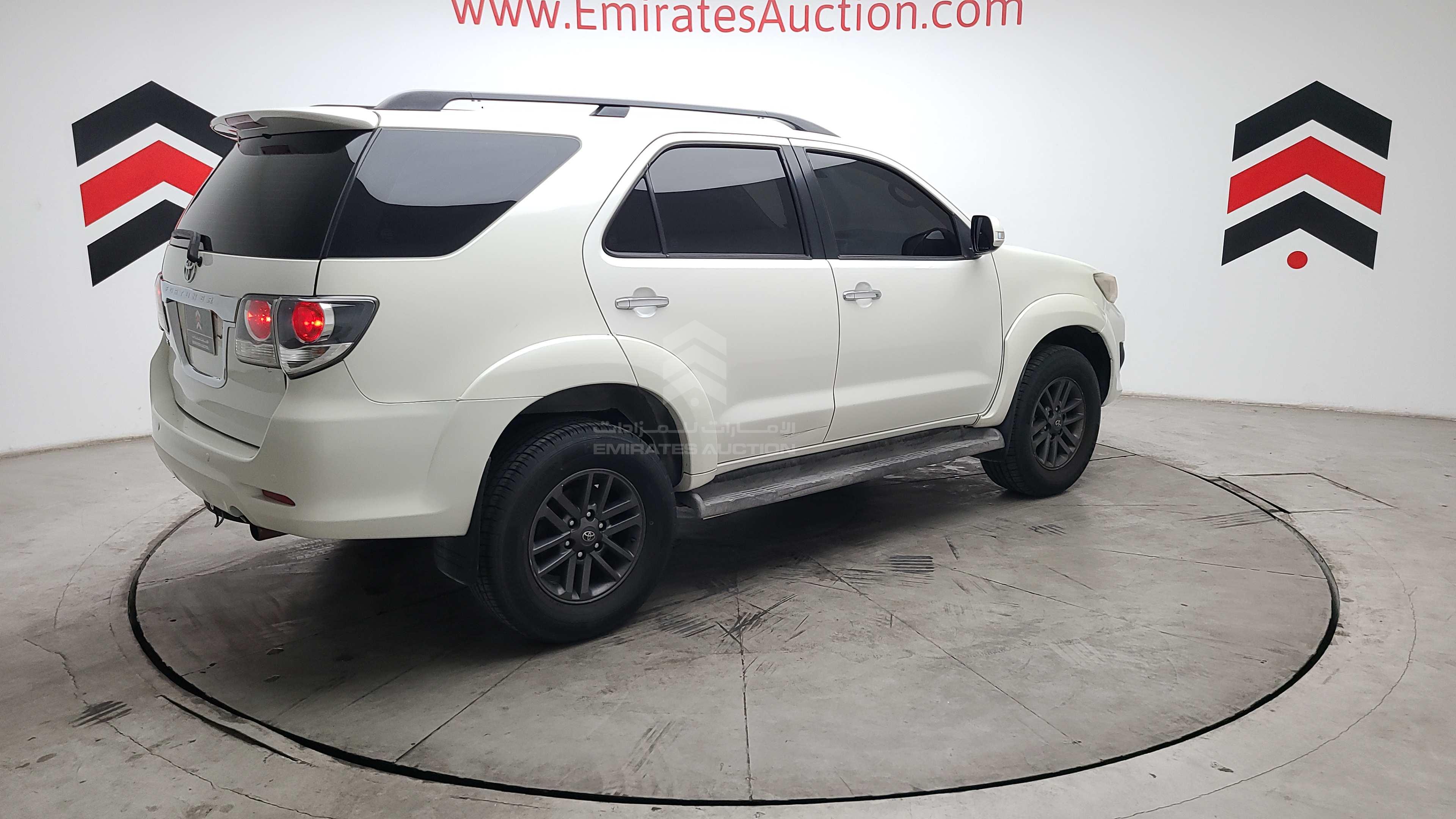 MHFYU59G9F7040120 - 2015 Toyota Fortuner - #460919