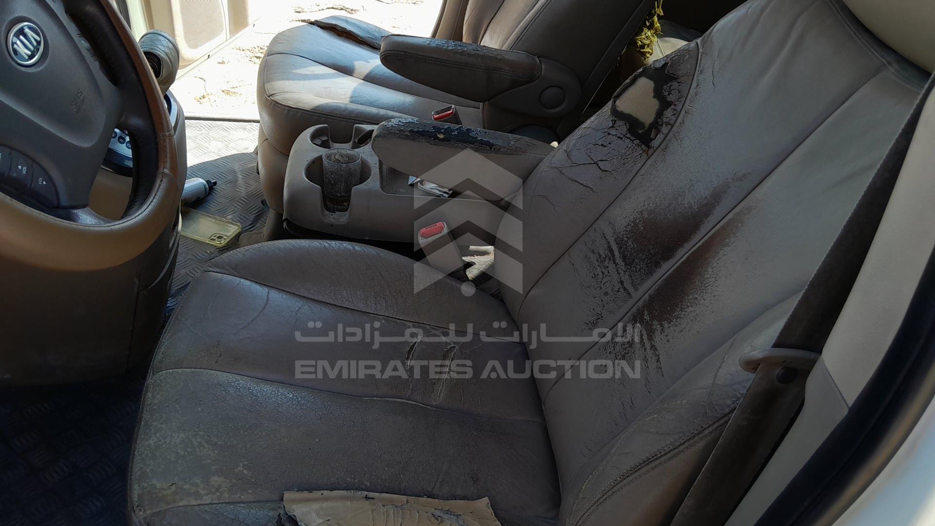 2011 KIA CARNIVAL VIN: KNAMH8177B6386899