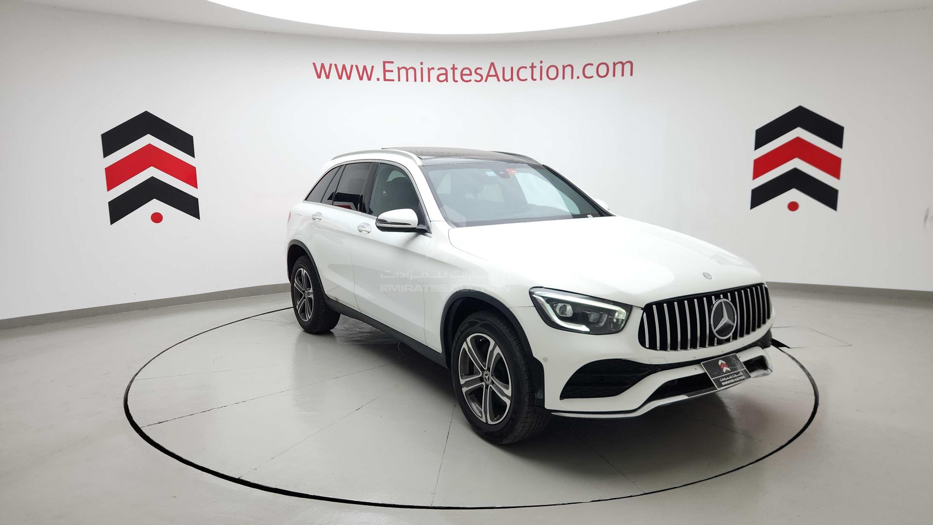 2017 MERCEDES GLC 300 VIN: WDC0G4JB8HF123616