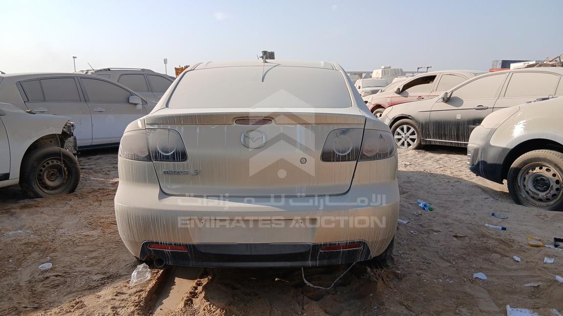 مازدا 3 2009 — الزاوية الخلفية — صورة 7