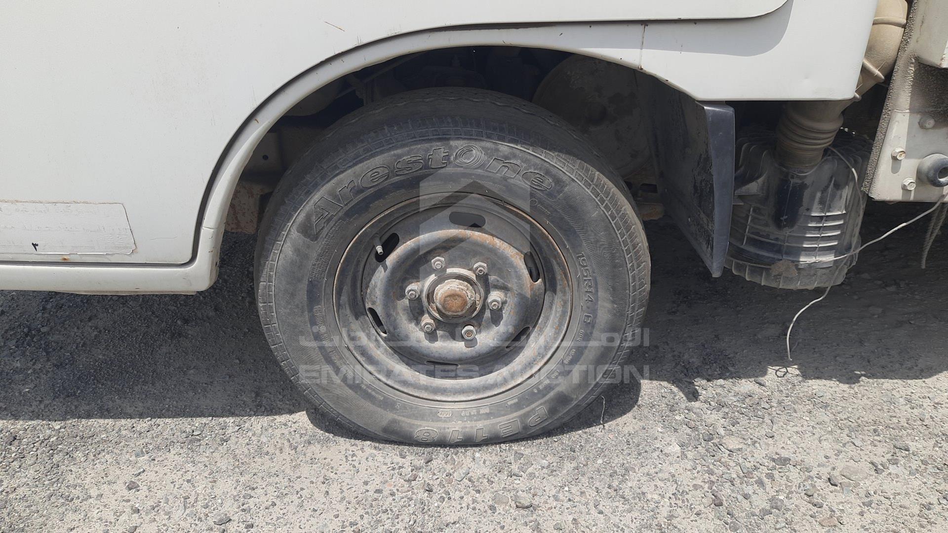 2004 KIA K 2700 VIN: KNCSD011247987769