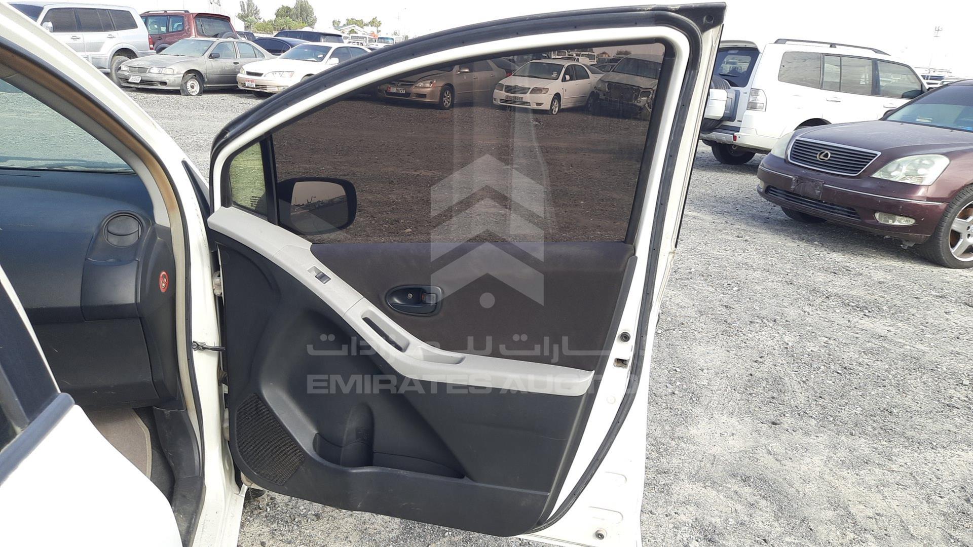 2008 TOYOTA YARIS VIN: JTDKW923585089579