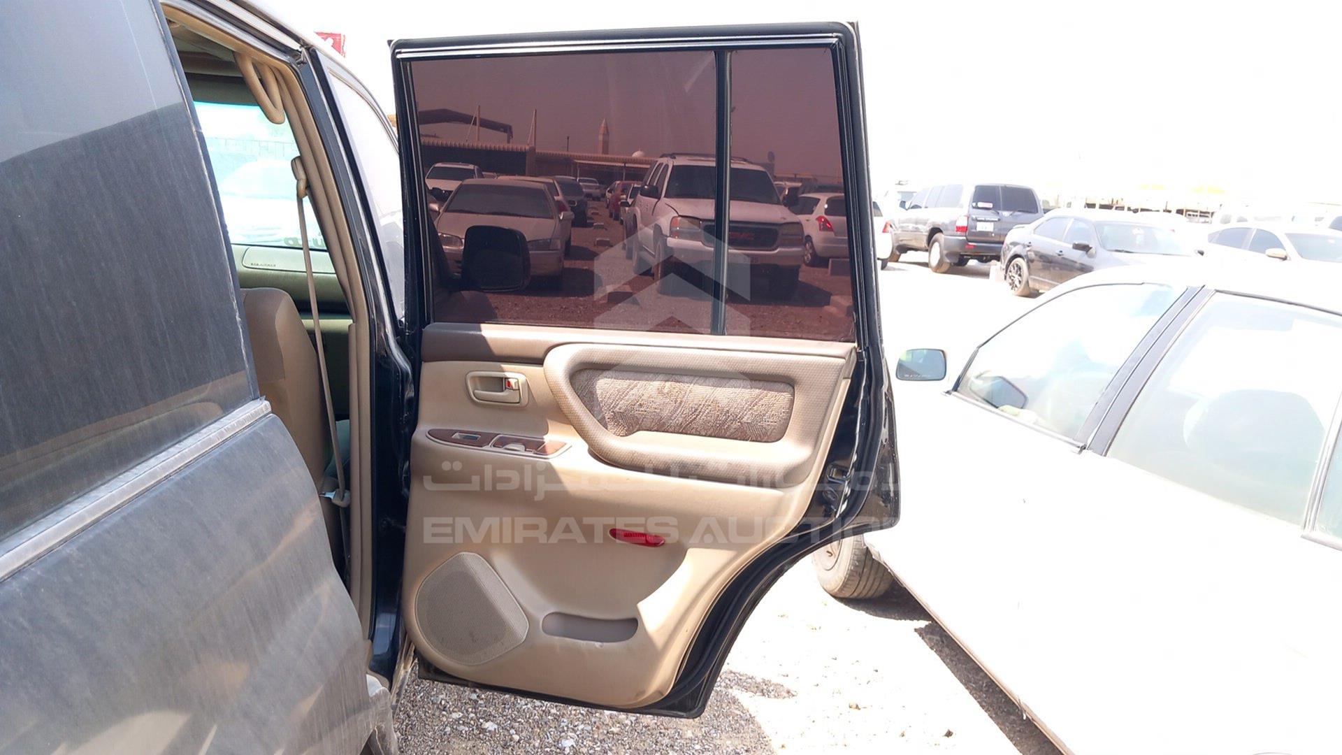 2002 TOYOTA LAND CRUISER VIN: JTEHJ09J425051384