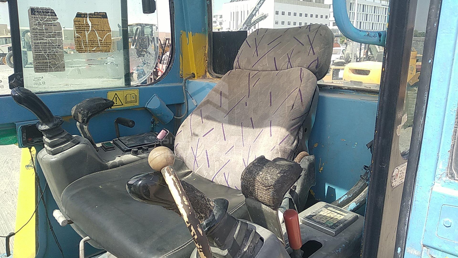 2009 YANMAR --- VIN: CE21C28210