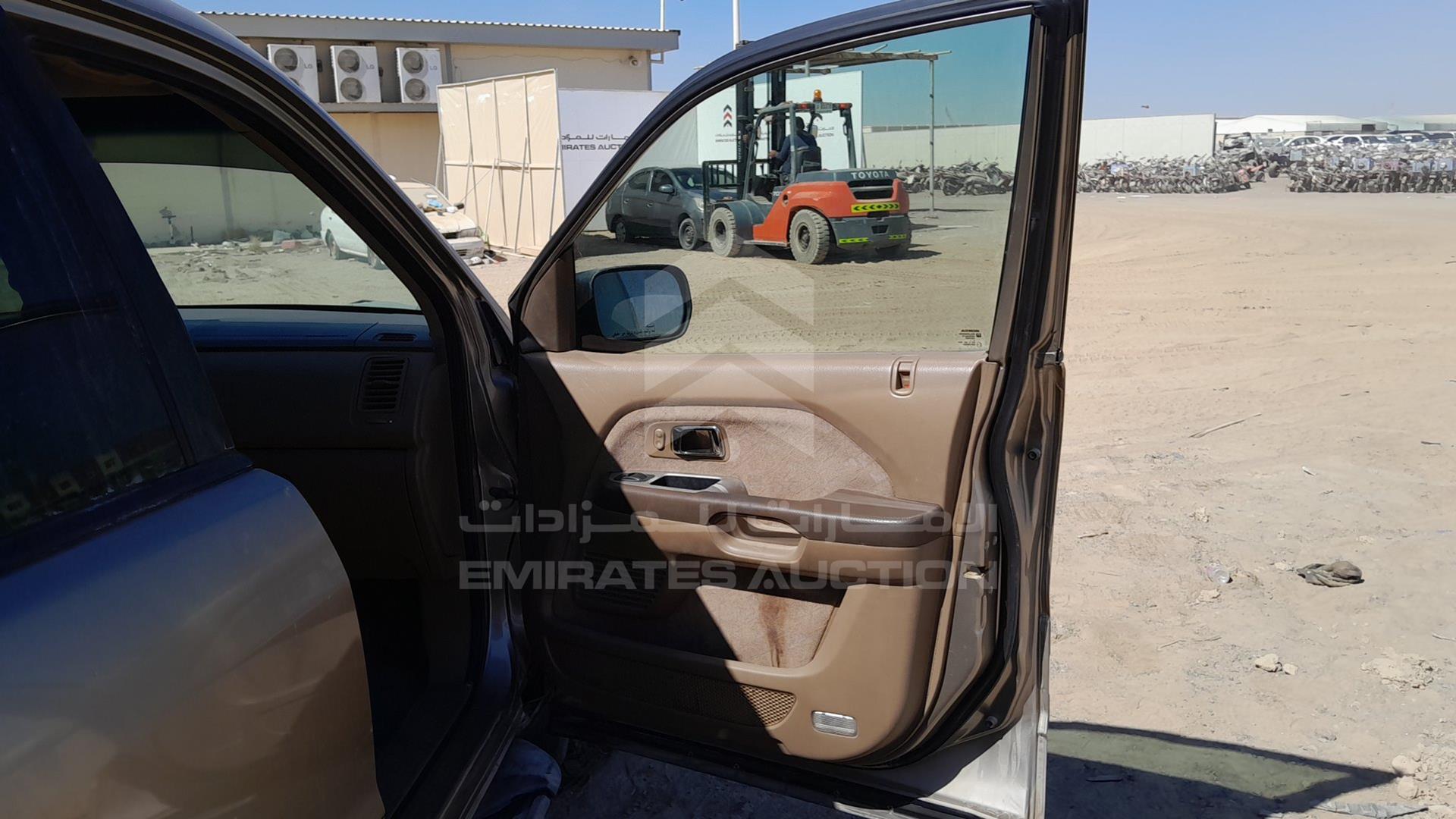 2004 HONDA MRV VIN: 2HKYF18174H700689
