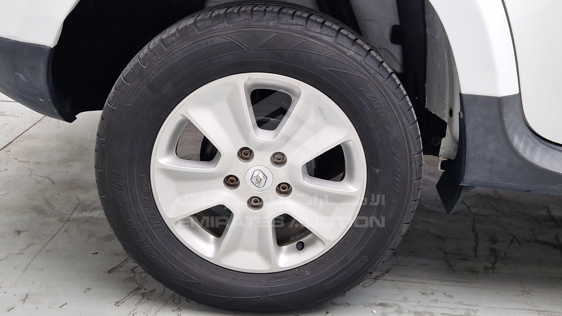2015 RENAULT DUSTER VIN: VF1HSRCA6FA516158
