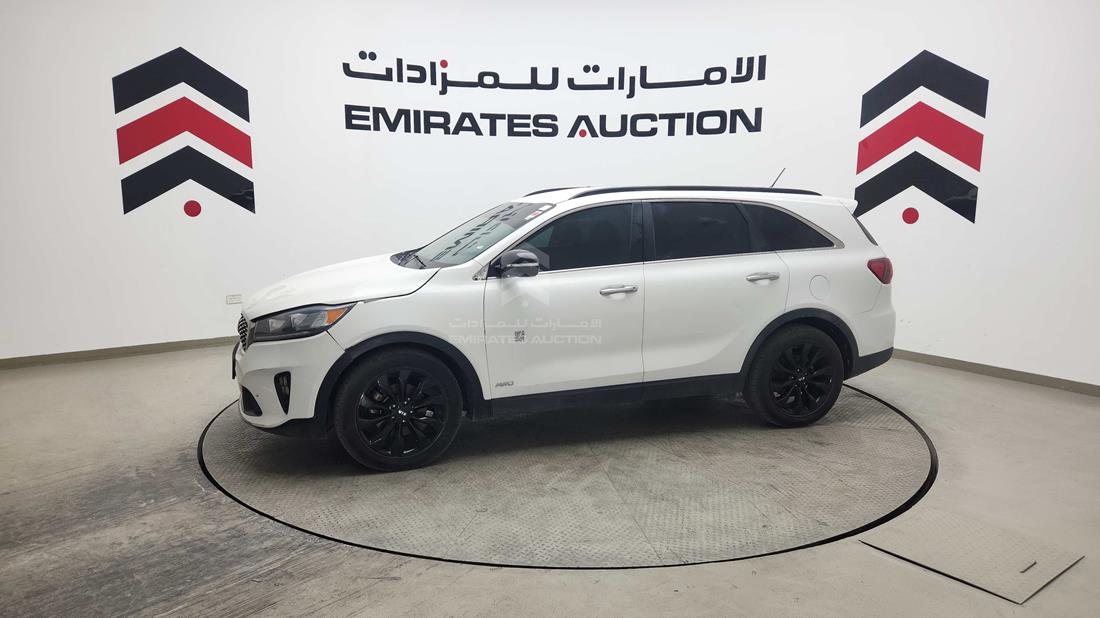 2019 Kia Sorento — Front Left Angle — Photo 7