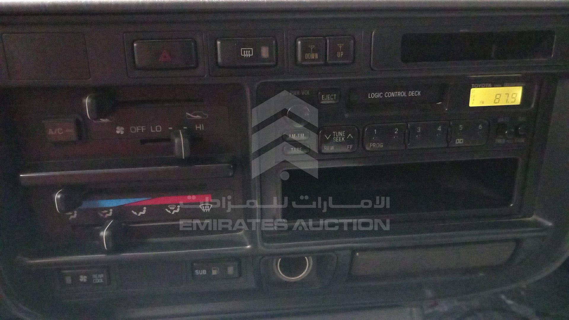 1996 TOYOTA LAND CRUISER VIN: FZJ800115226