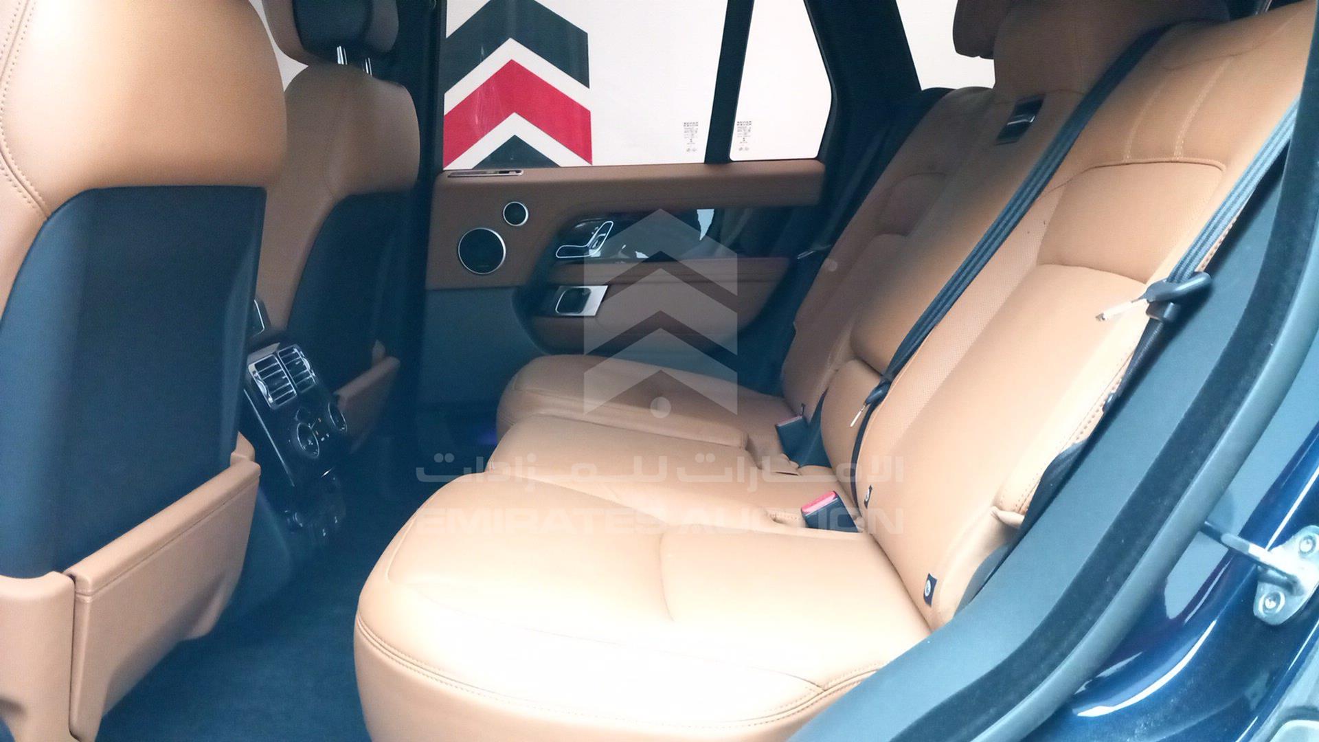 2020 RANGE ROVER VOGUE VIN: SALGA2BU4LA407639