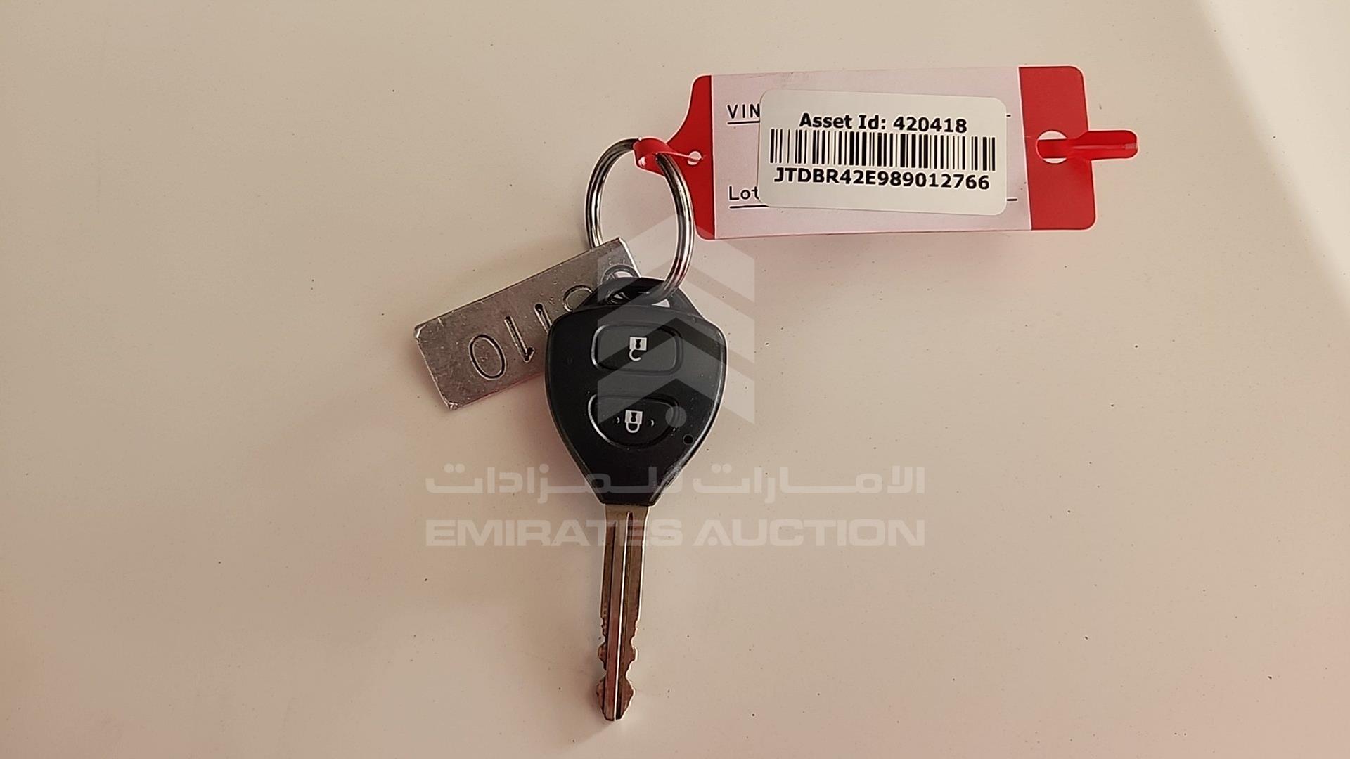 2008 TOYOTA COROLLA VIN: JTDBR42E989012766