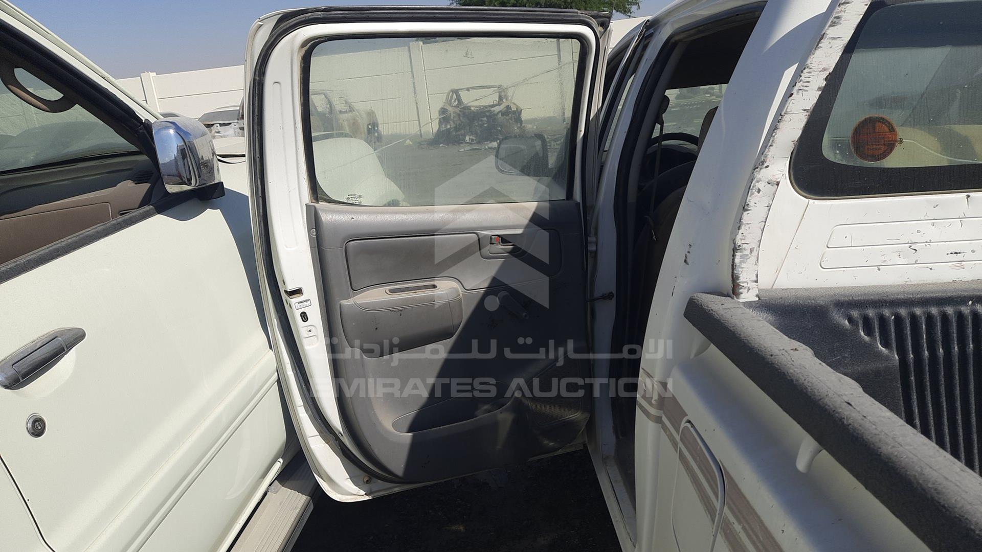 2008 TOYOTA HILUX VIN: MR0EX12G582014981