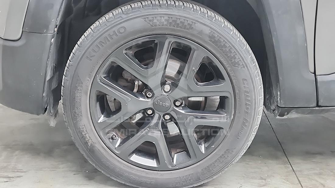 2016 Jeep RENEGADE — Front Left Tyre — Photo 32