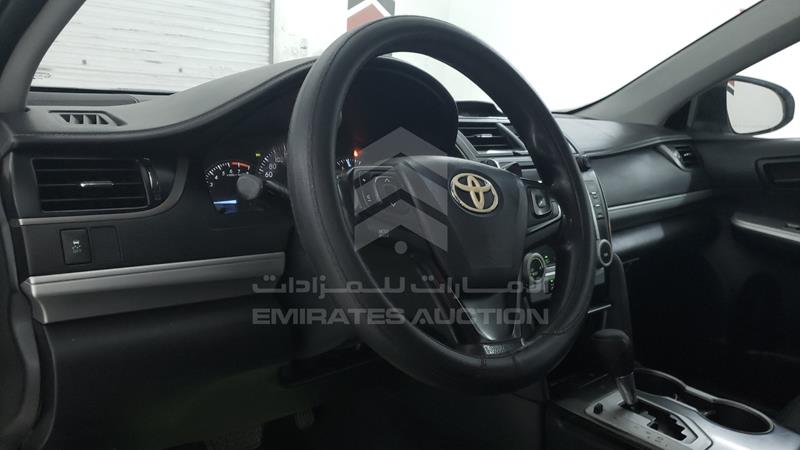 6T1BF9FK9HX695666 Auction: EmiratesAuction Lot: 422756 6T1BF9FK9HX695666 Toyota Camry 2017 WHITE Photo 12
