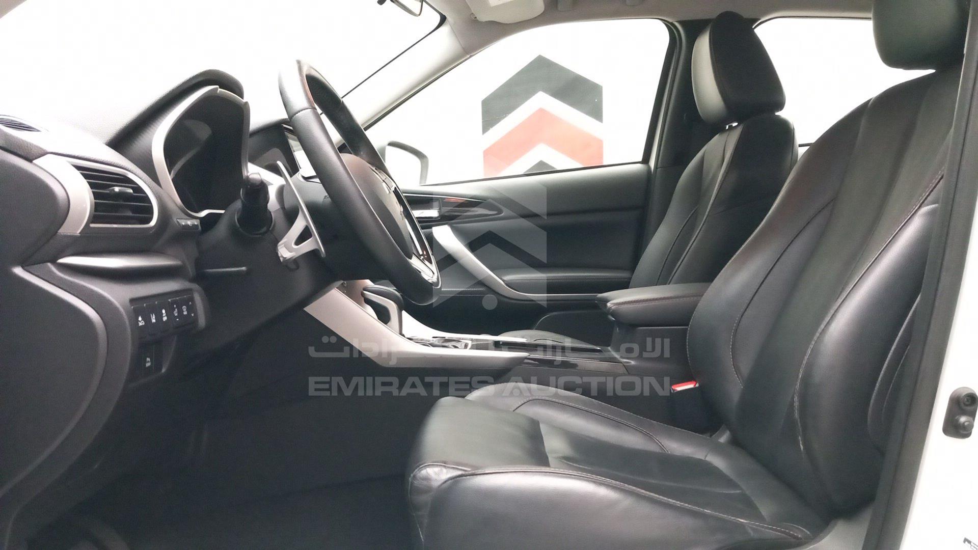 2019 MITSUBISHI ECLIPSE VIN: JE4LS5147KZ700236