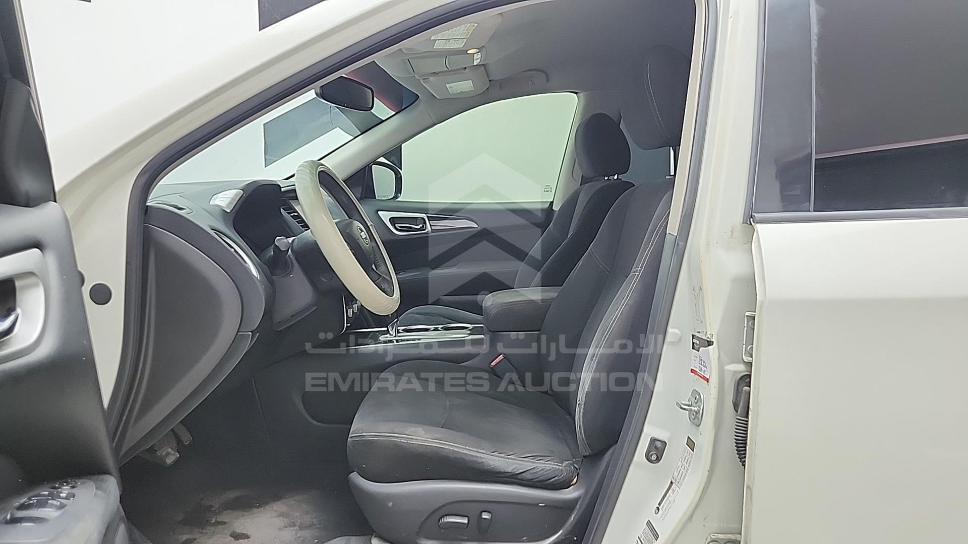 2015 NISSAN PATHFINDER VIN: 5N1AR2MN2FC708216