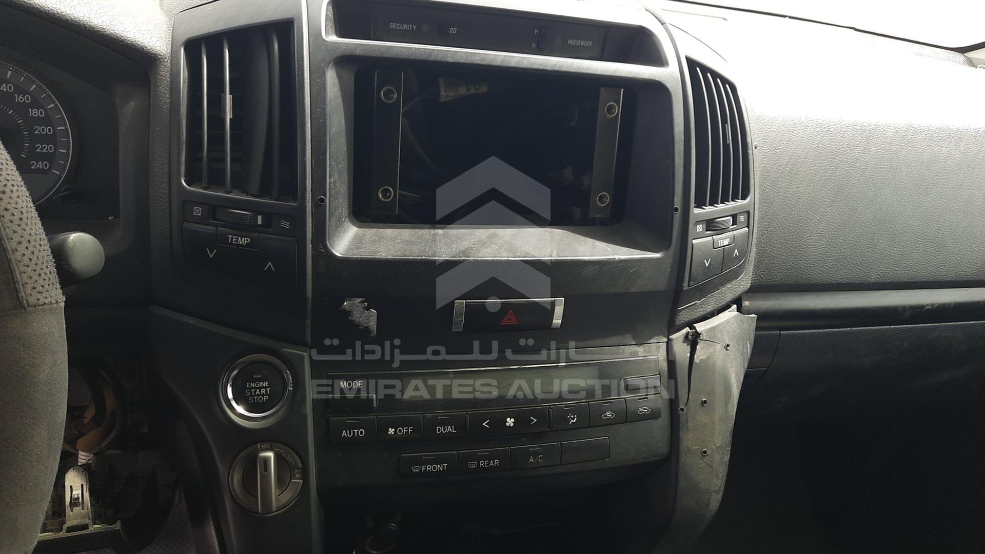 2011 TOYOTA LAND CRUISER VIN: JTMDU09J3B4033748