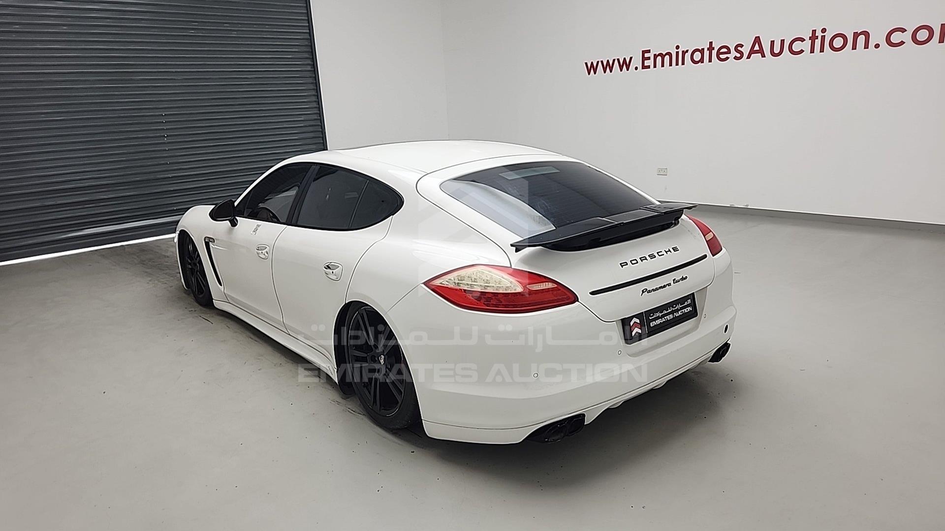 2011 PORSCHE PANAMERA VIN: WP0ZZZ97ZBL080132