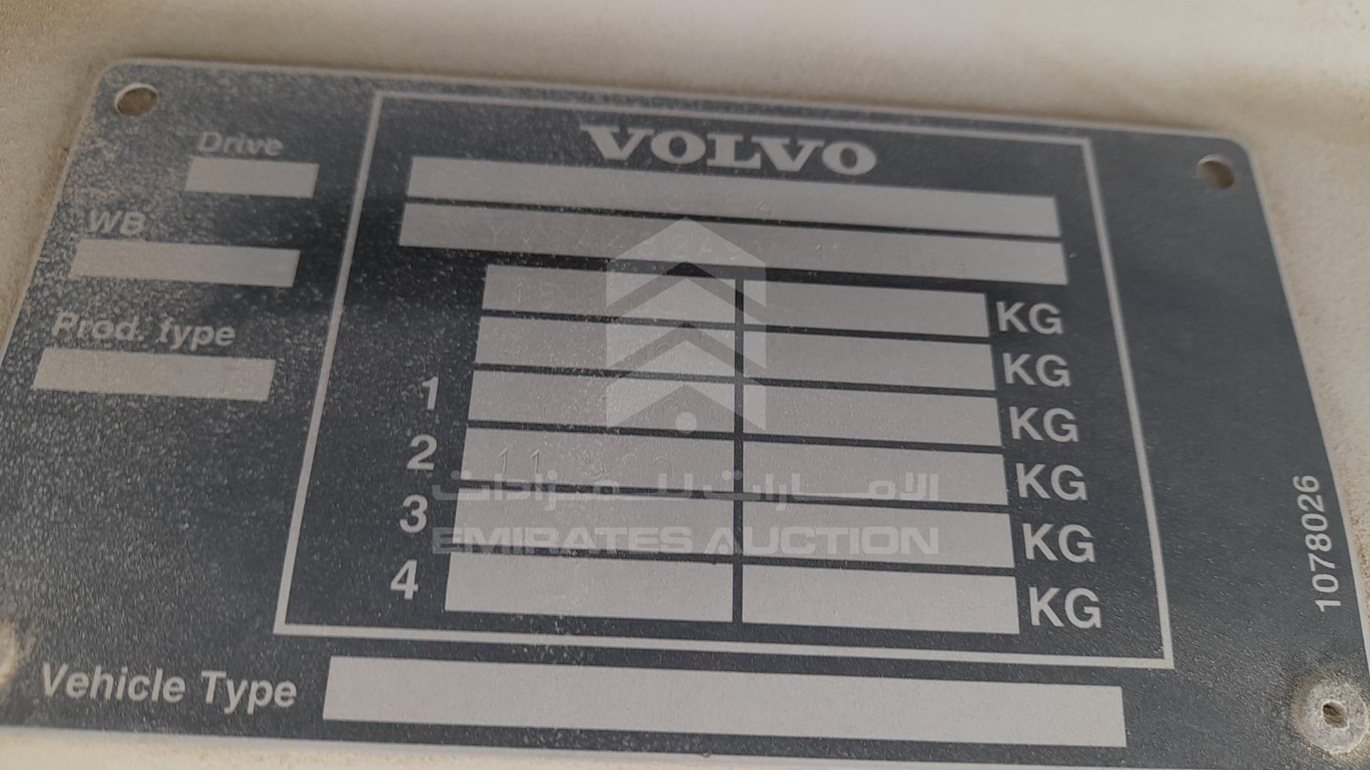 1997 VOLVO F12 VIN: YV2A4B2A9VB173334