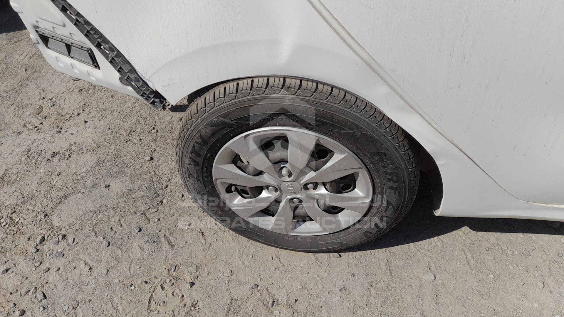 2020 KIA PEGAS VIN: LJD0AA295L0116408