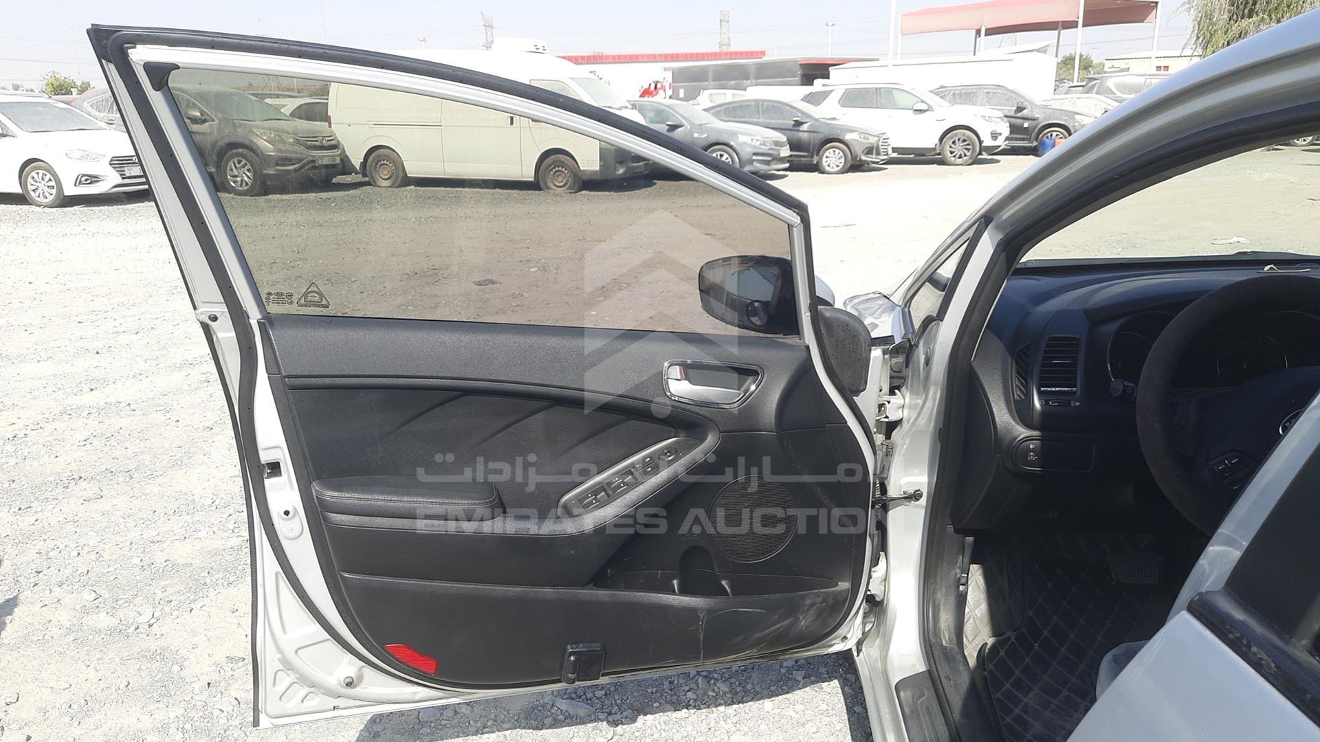 2016 KIA CERATO VIN: KNAFK4118G5418982