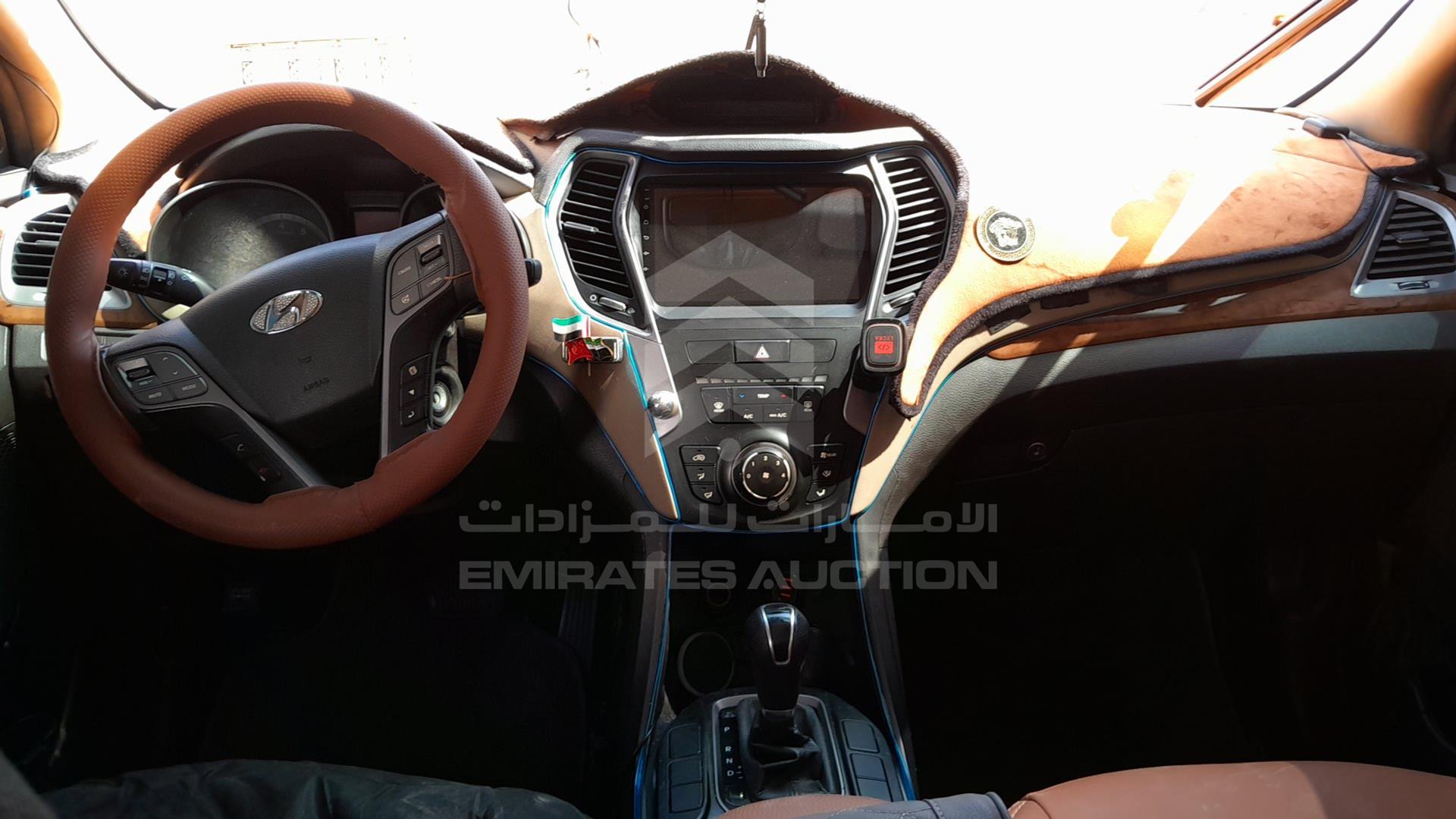 2014 HYUNDAI SANTA FE VIN: KMHSM81E7EU044966