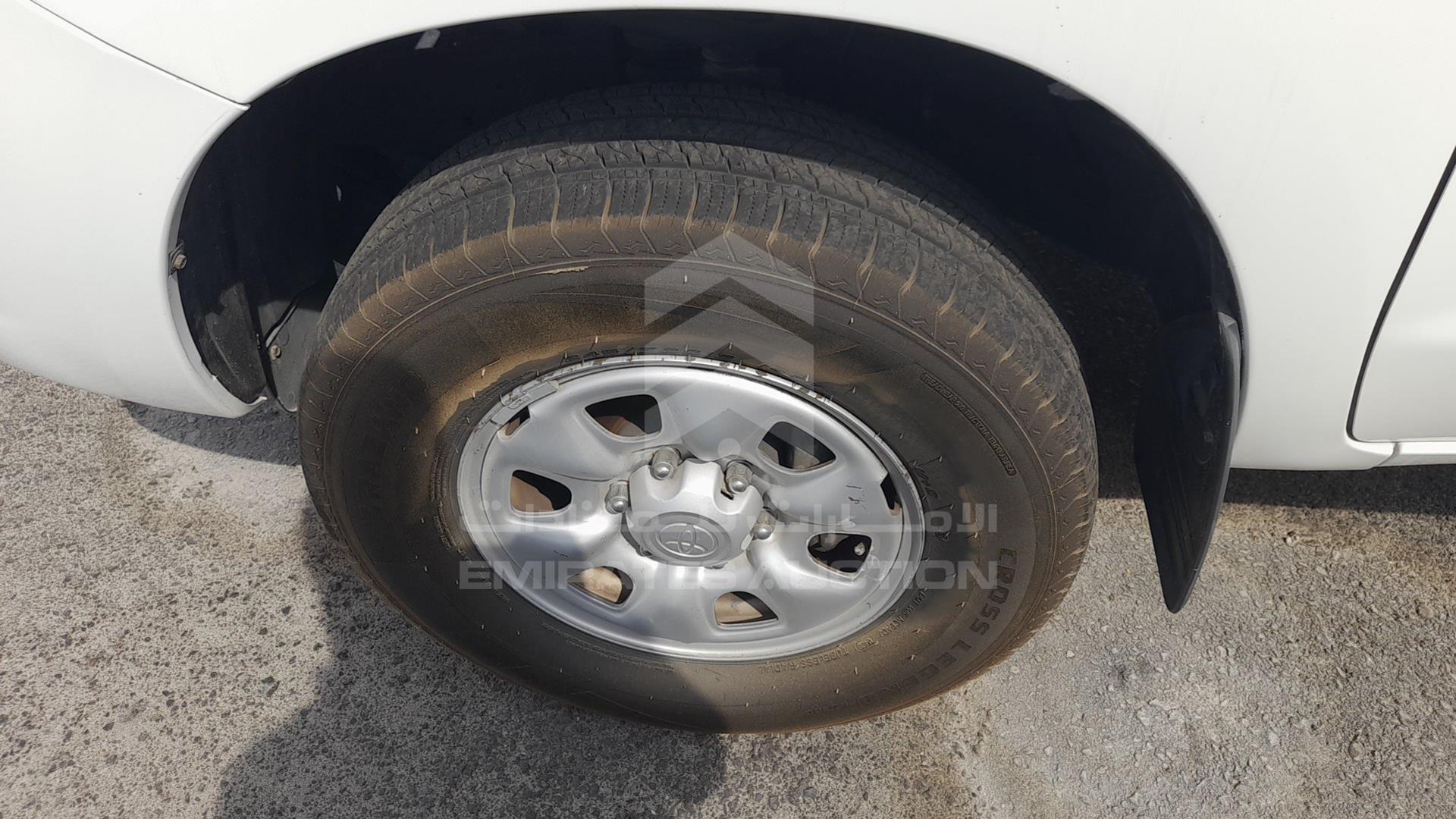 2009 TOYOTA HILUX VIN: MR0FX22G491317638